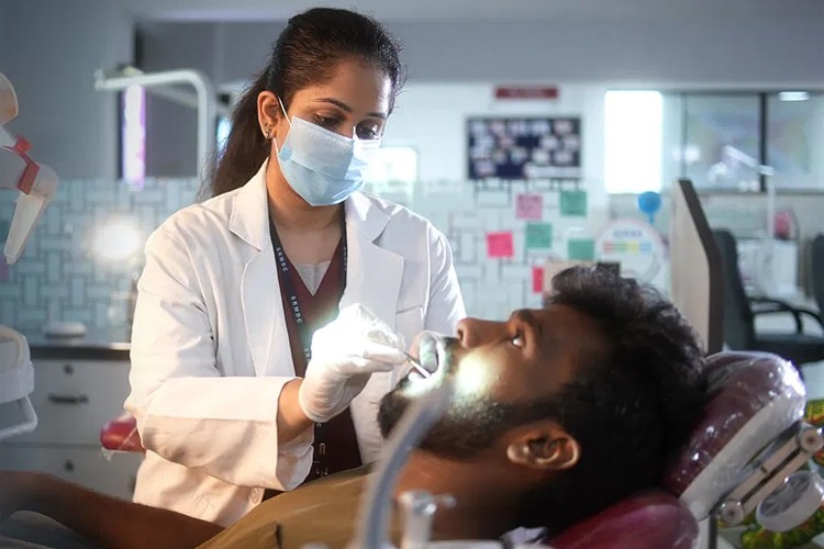 SRM Dental College Ramapuram, Chennai
