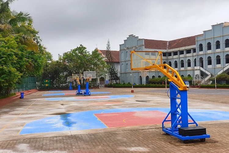 St. Aloysius, Mangalore