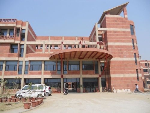 State Institute of Fashion Design, Rohtak