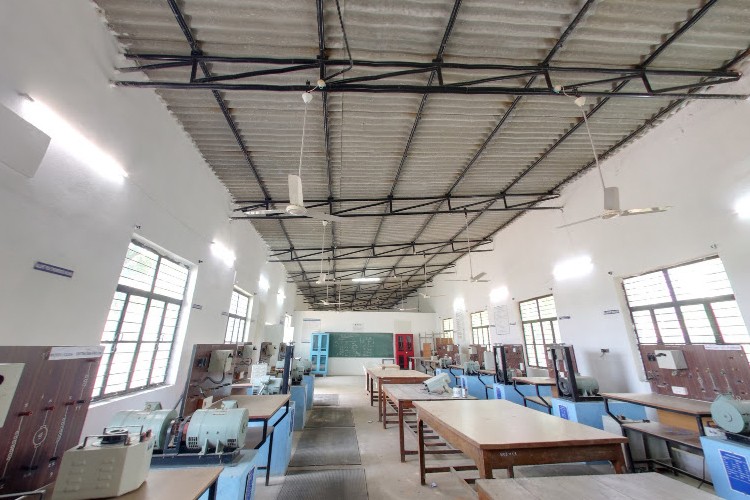 Sumathi Reddy Institute of Technology for Women, Warangal