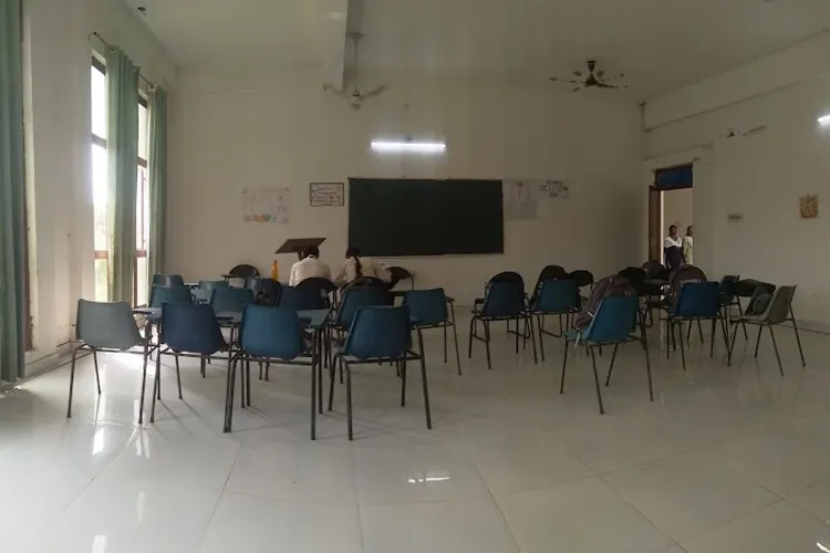 Suyash Institute of Pharmacy, Gorakhpur