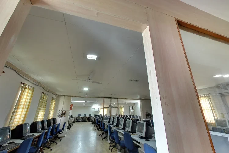 SV Institute of Management, Kadi