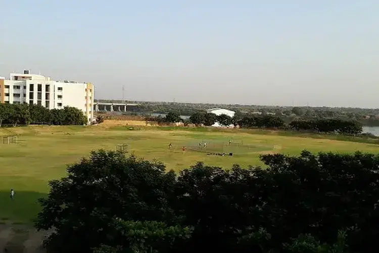 SVKM'S NMIMS, School of Pharmacy & Technology Management, Shirpur