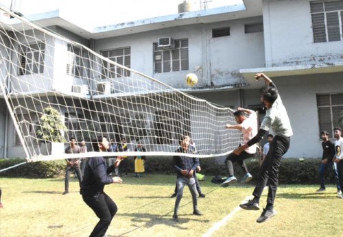 Swami Darshnanand Institute of Management and Technology, Haridwar