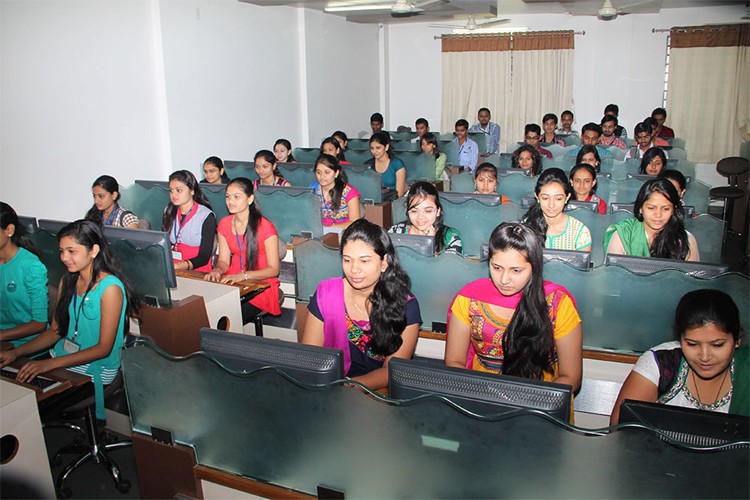 Swami Sahajanand College of Commerce and Management, Ahmedabad