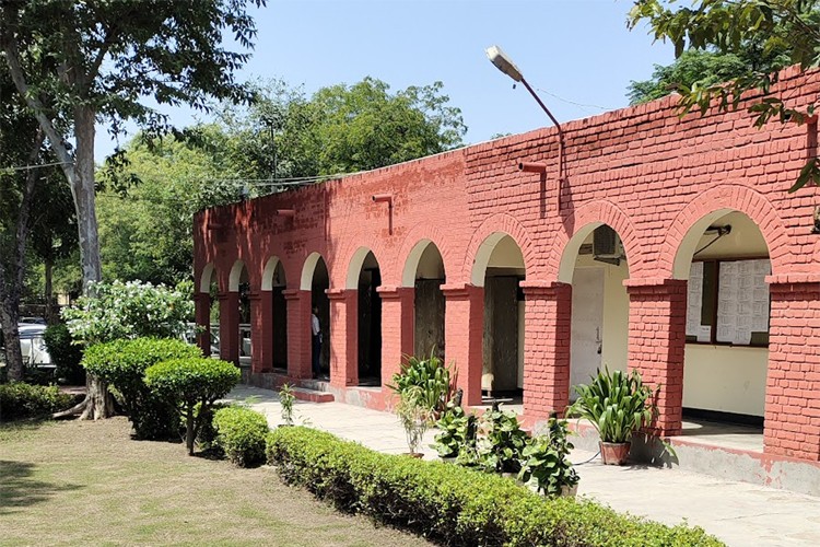 Swami Shraddhanand College, New Delhi