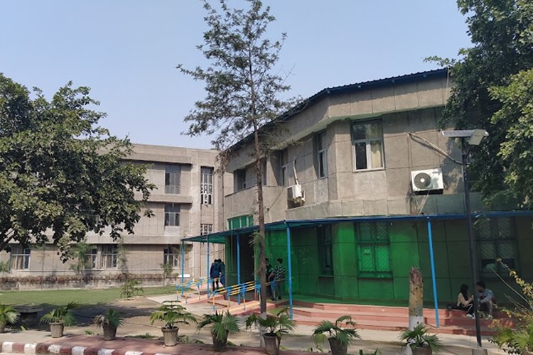 Swami Shraddhanand College, New Delhi