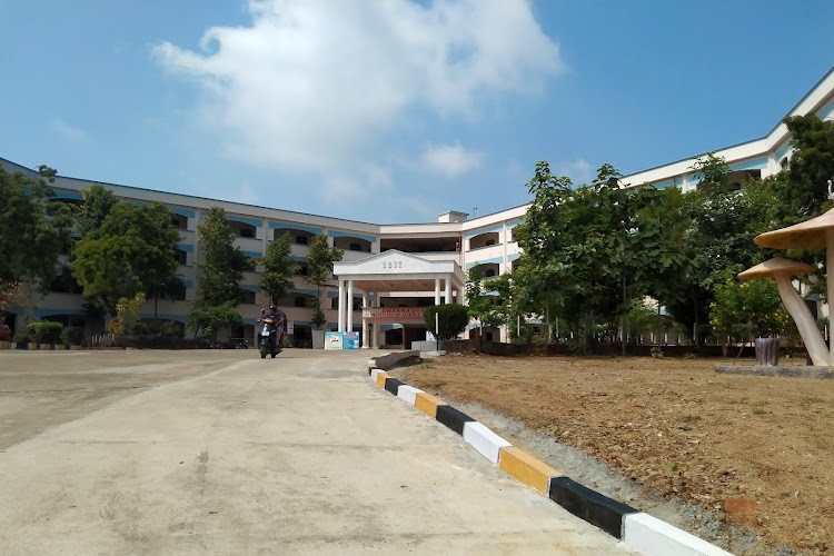 Swarna Bharathi Institute of Science and Technology, Khammam