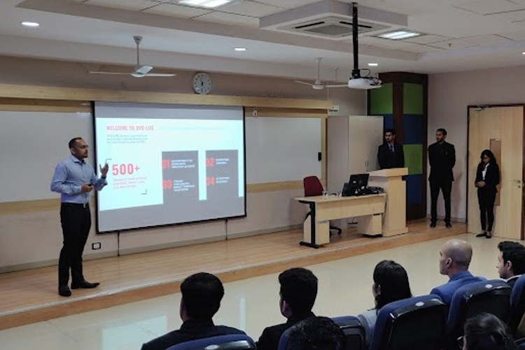 Good Marketing talks with people, not at them. PRISyM- the Marketing Club  of Symbiosis Institute of Business Management - SIBM, Bengaluru presents  'PRISyM 360'- the hunt for the numero uno marketeer. The