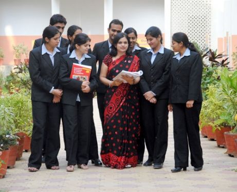 Takshashila College of Management and Technology, Anand