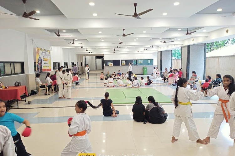 Thakur College of Science and Commerce, Mumbai