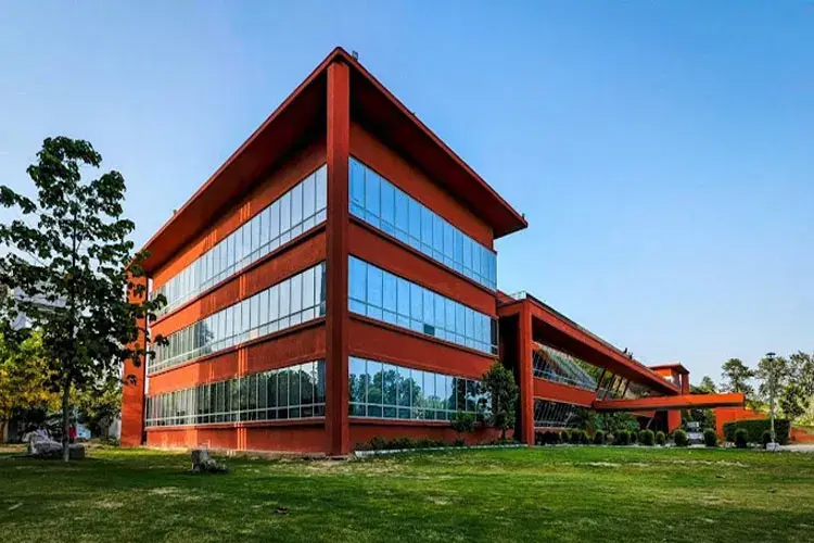 Thapar School of Liberal Arts & Sciences, Patiala