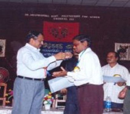 Thiruvalluvar College, Papanasam