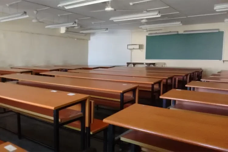 Tolani College of Commerce, Mumbai