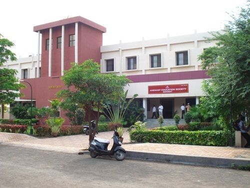 Tuljaram Chaturchand College of Arts, Science & Commerce, Pune