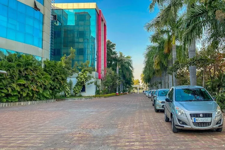 Tulsiramji Gaikwad-Patil College of Engineering and Technology, Nagpur