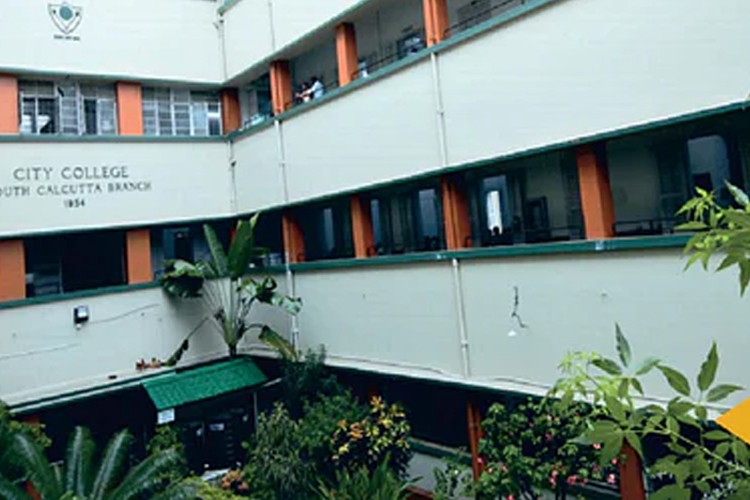 Umes Chandra College, Kolkata