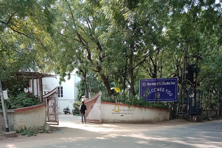 Umiya Arts and Commerce College for Girls, Ahmedabad