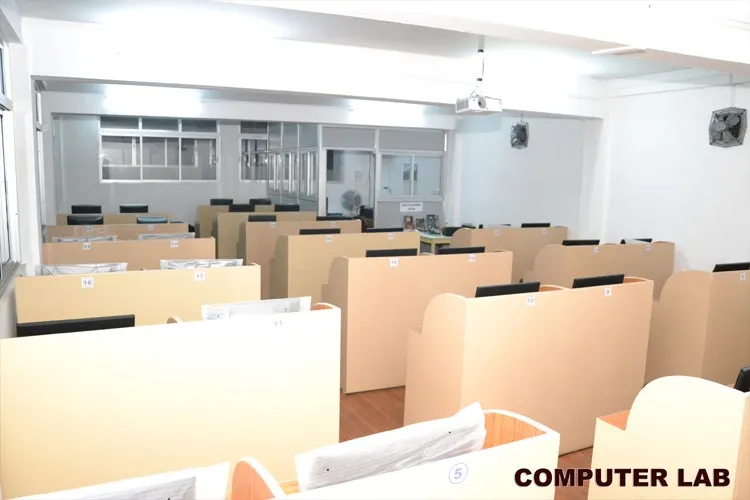 Umshyrpi College, Shillong