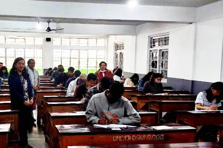 Umshyrpi College, Shillong