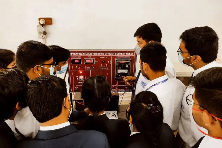 University of Engineering and Management, Kolkata