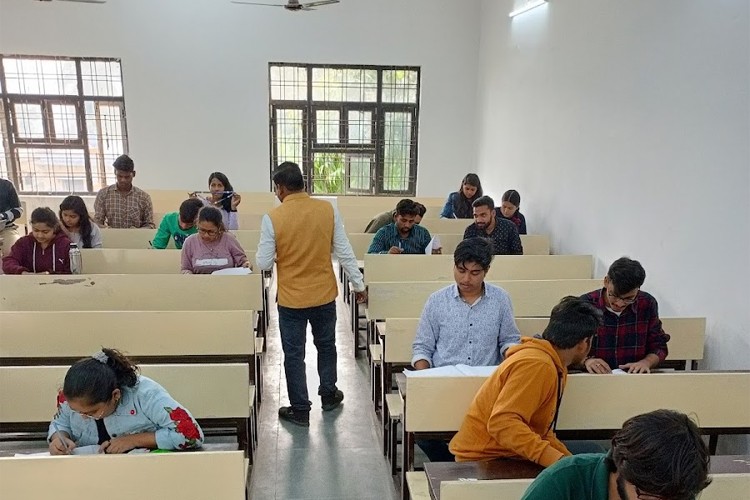 Shri Jai Narain Misra Post Graduate (KKC) College, Lucknow