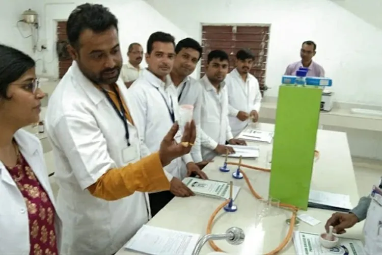 Usha College of Pharmacy, Seraikela Kharsawan