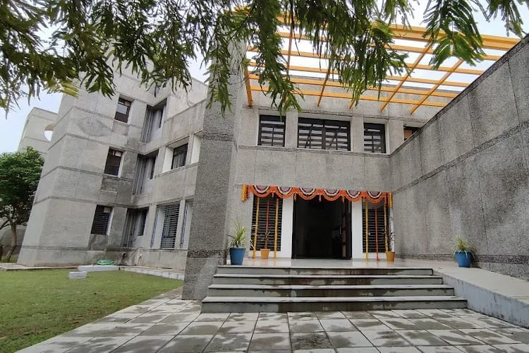 V. M. Patel Institute of Management, Mehsana