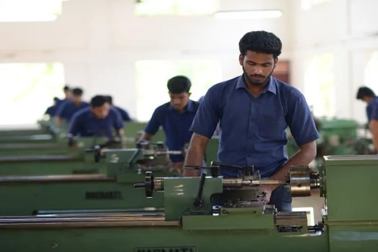 Valia Koonambaikulathamma College of Engineering and Technology, Trivandrum