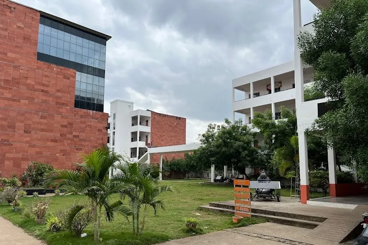 Vasireddy Venkatadri International Technological University, Guntur