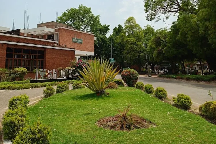 Vaugh Institute of Agricultural Engineering and Technology, Prayagraj