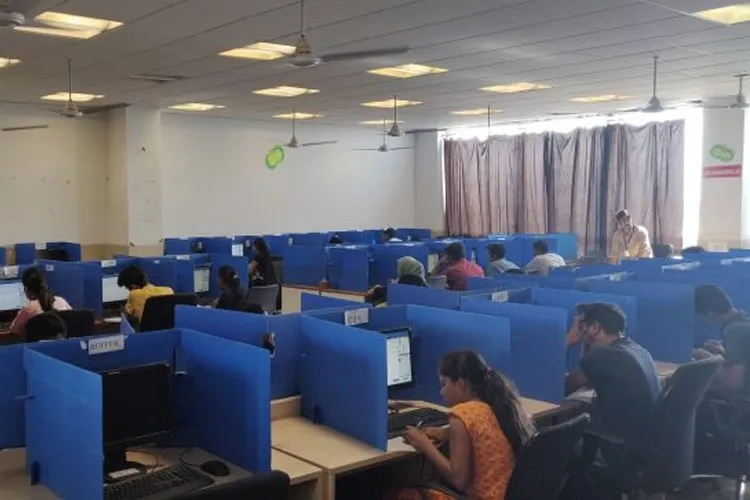 VDF School of Pharmacy, Latur