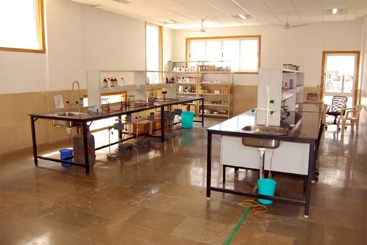 VDF School of Pharmacy, Latur