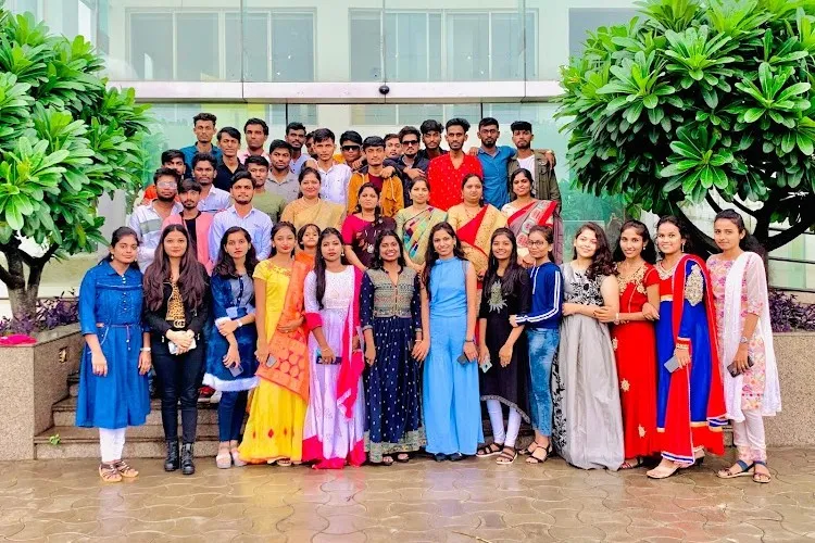 VDF School of Pharmacy, Latur