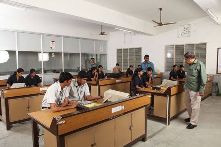 Velalar College of Engineering and Technology, Erode