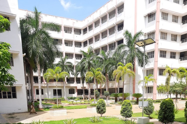 Velalar College of Engineering and Technology, Erode