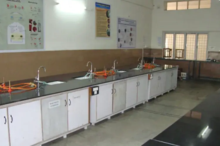 Vignan Pharmacy College, Guntur