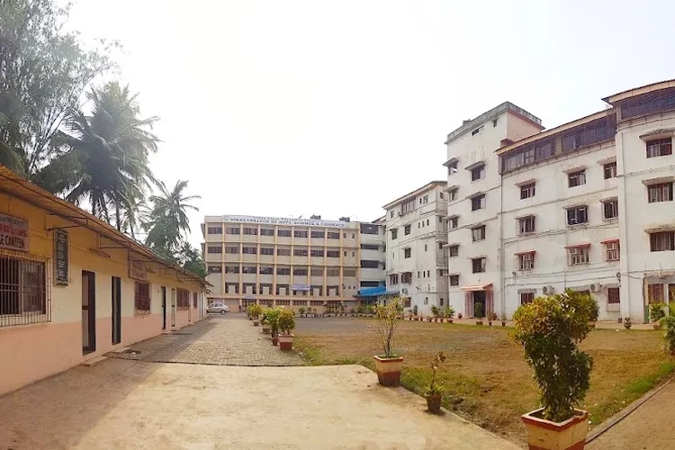 Vikas College of Arts Science and Commerce, Mumbai