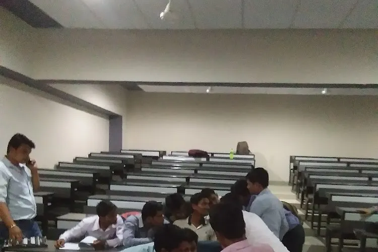 Vindhya Institute of Technology and Science, Indore