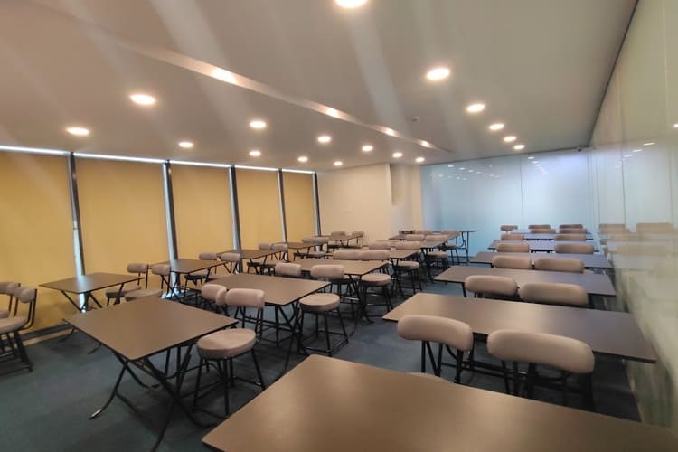 Vision School of Management and Design, Pune