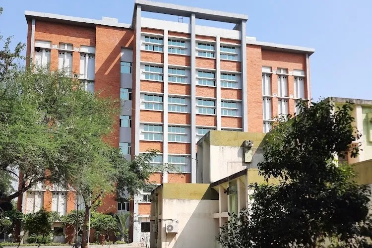 Visvesvaraya National Institute of Technology, Nagpur