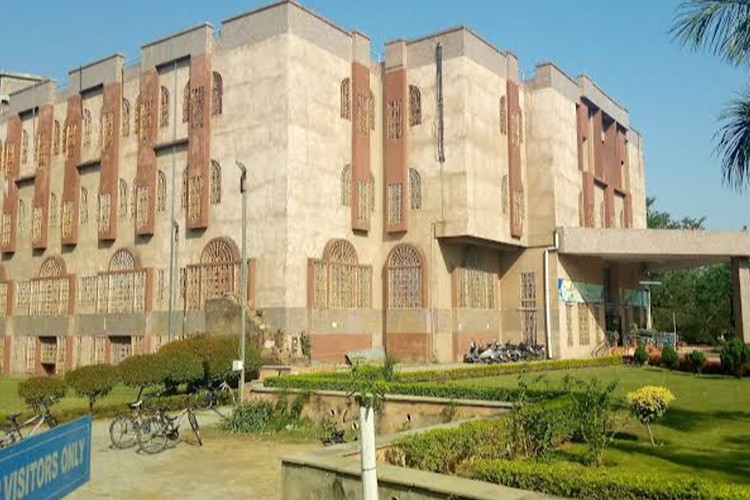 Visvesvaraya National Institute of Technology, Nagpur