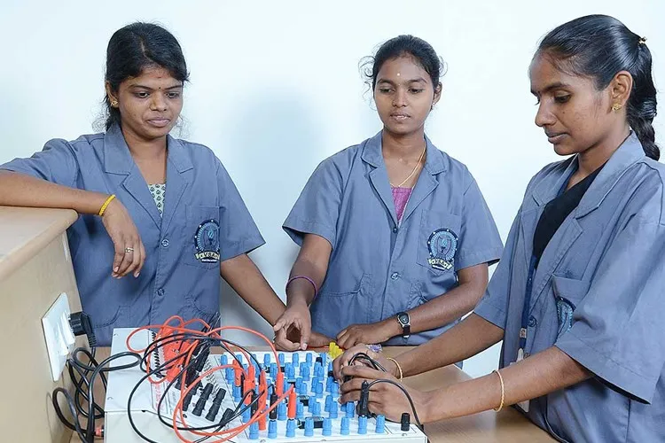 VSA School of Engineering and School of Management, Salem