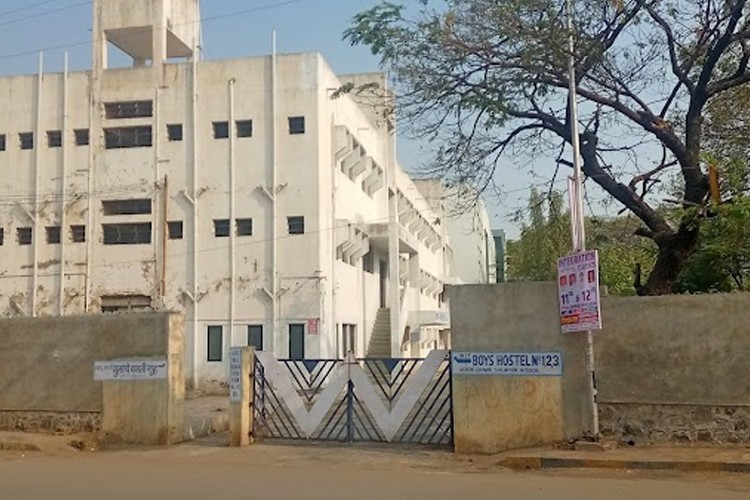Walchand College of Arts and Science, Solapur