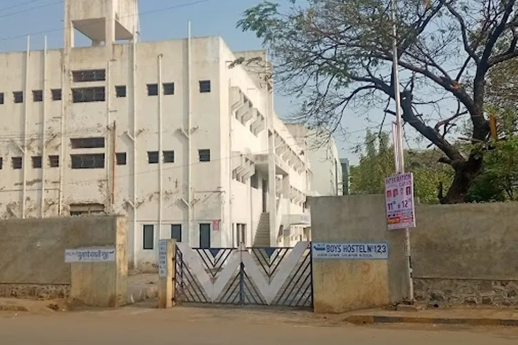 Walchand College of Arts and Science, Solapur