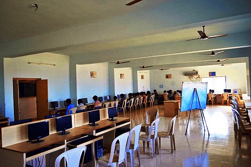 Yalamarty Pharmacy College, Visakhapatnam