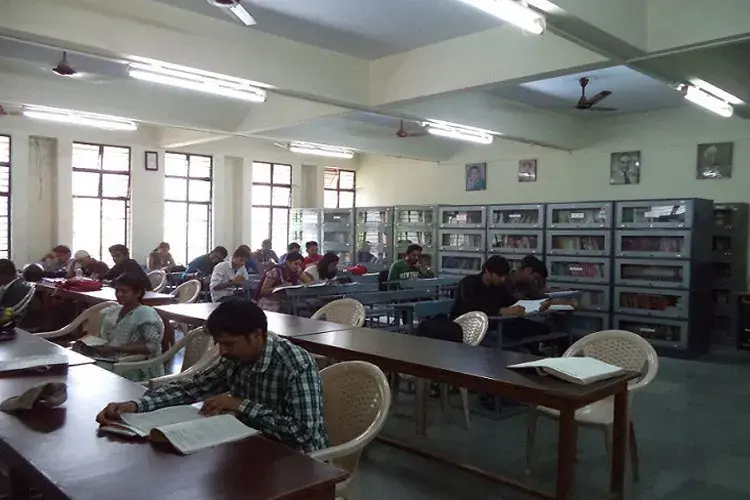 Yashwantrao Chavan Law College, Pune