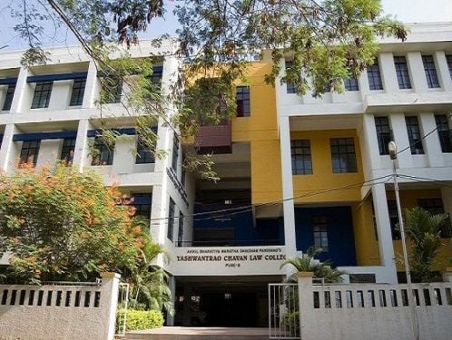 Yashwantrao Chavan Law College, Pune