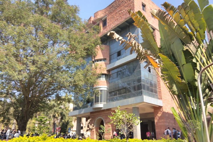 Yashwantrao Mohite college of Arts, Science and Commerce, Pune