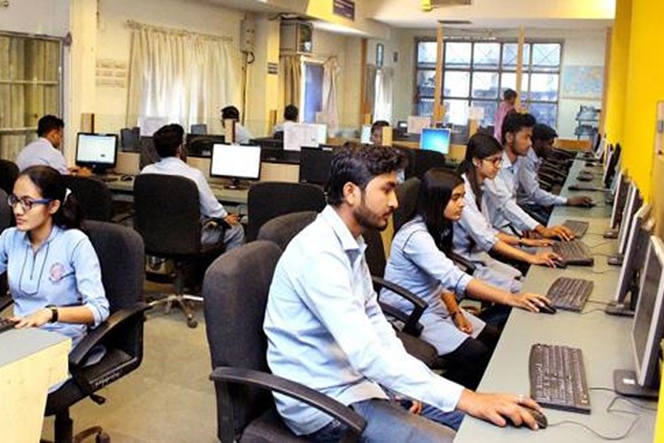 Yeshwantrao Chavan College of Engineering, Nagpur